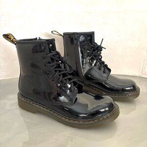 Dr. Martens black patent leather 1460 lace up boots Women’s size 7